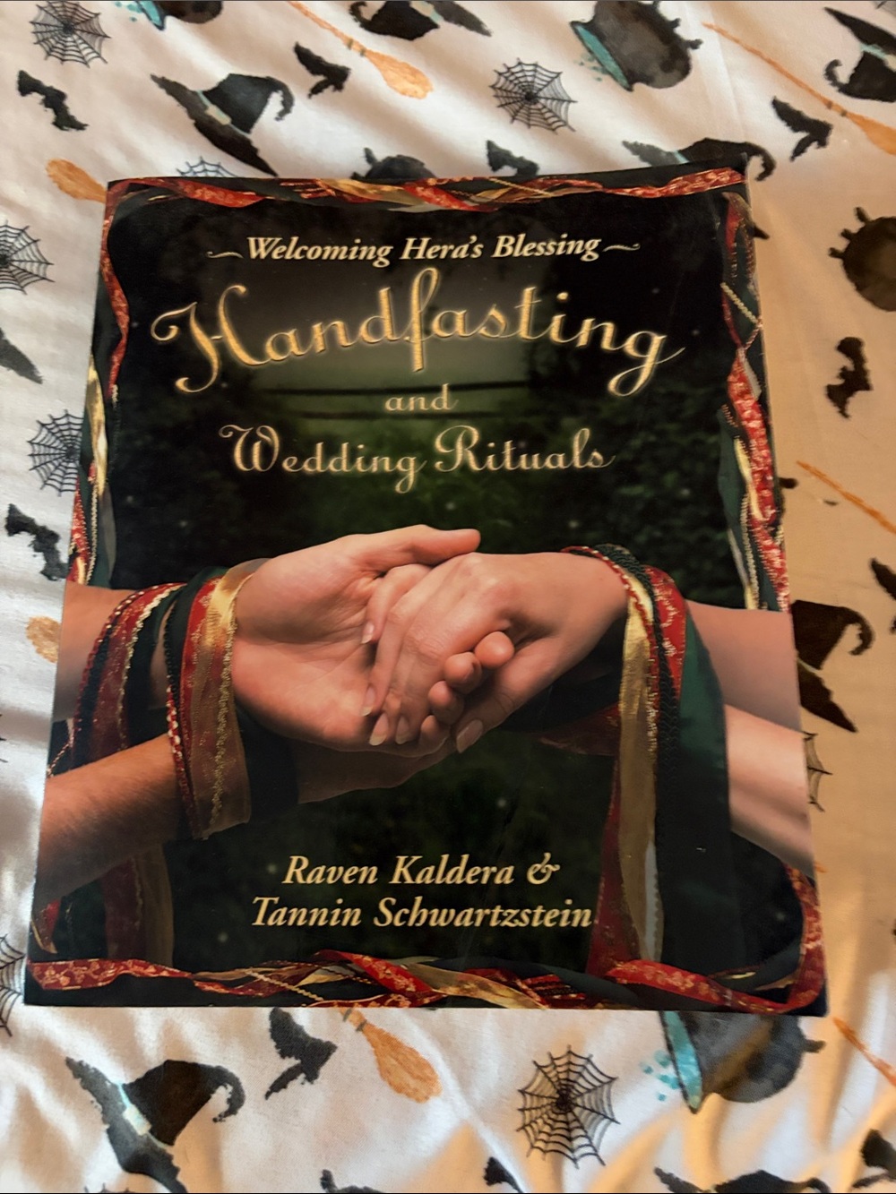Handfasting and Wedding Rituals – Green & Gold Handfasting Book